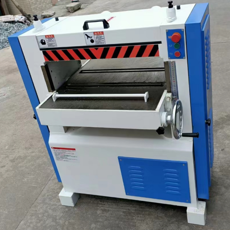 Przemysłowa automatyczna strug – Woodworking Machinery recenzja i cena